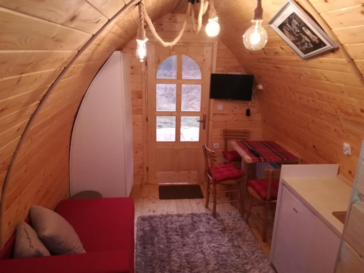 Vila Jelena - Bungalov Crni Vrh Kültér fotó