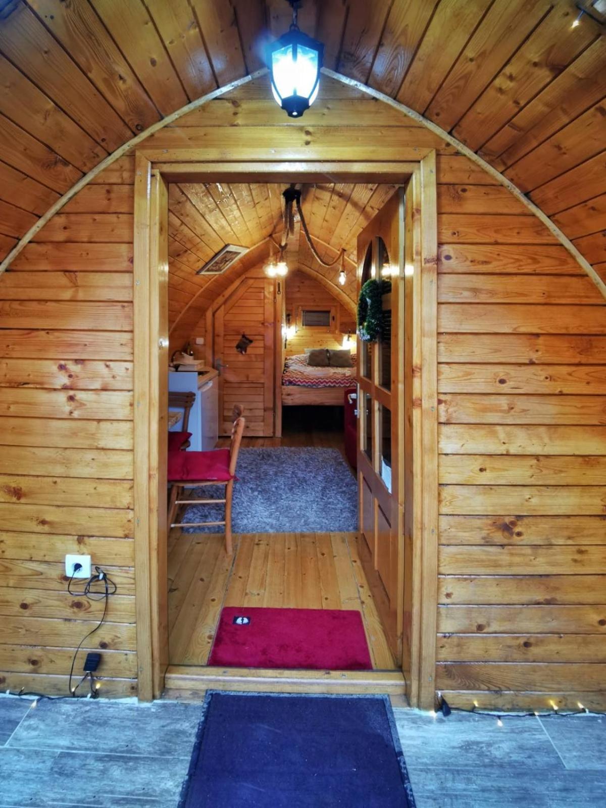 Vila Jelena - Bungalov Crni Vrh Kültér fotó